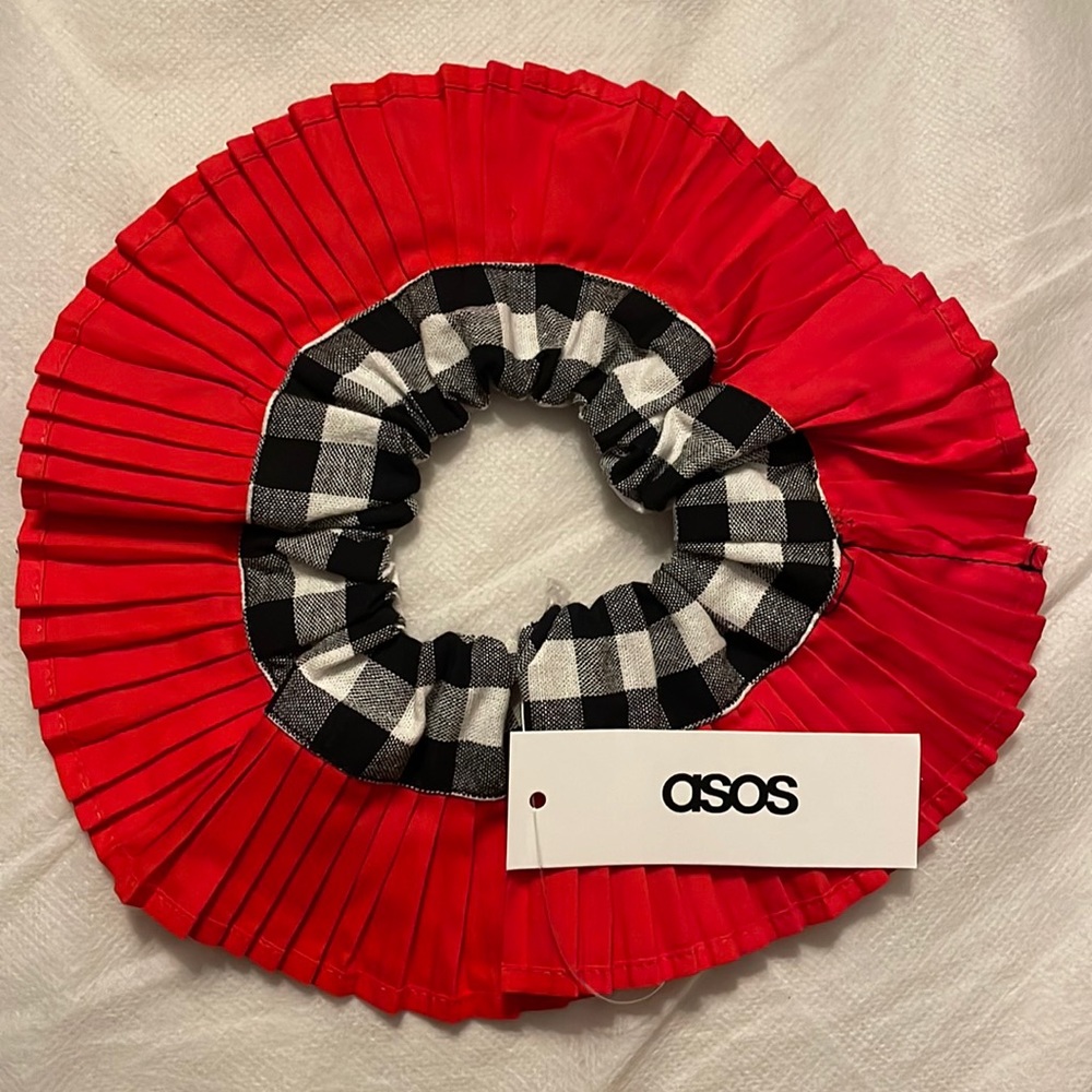 ASOS scrunchie (gingham)